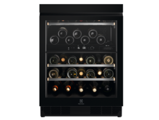 Vinotéka Electrolux EWUD040B8B
