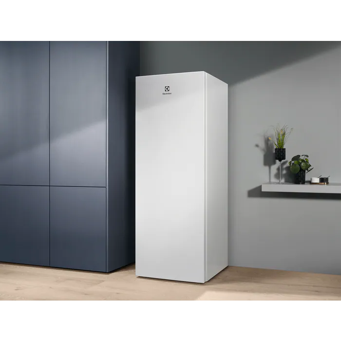 Monoklimatická chladnička Electrolux LRB1DE33W