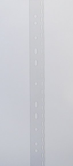 Páska Eurosupplies s perforací pro zavěšení plastové vazby do pořadače 100ks